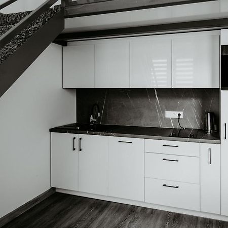 Familia Apartments Вильнюс Экстерьер фото