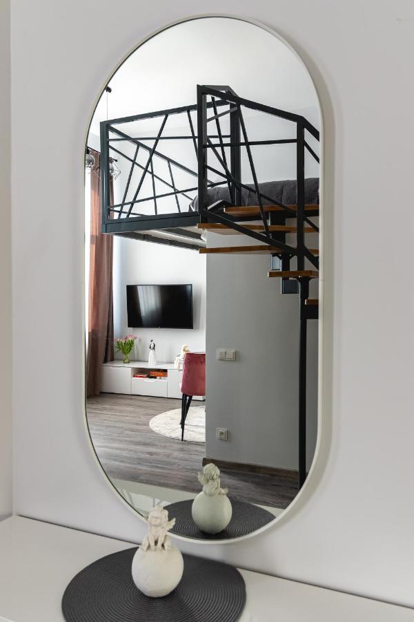 Familia Apartments Вильнюс Экстерьер фото