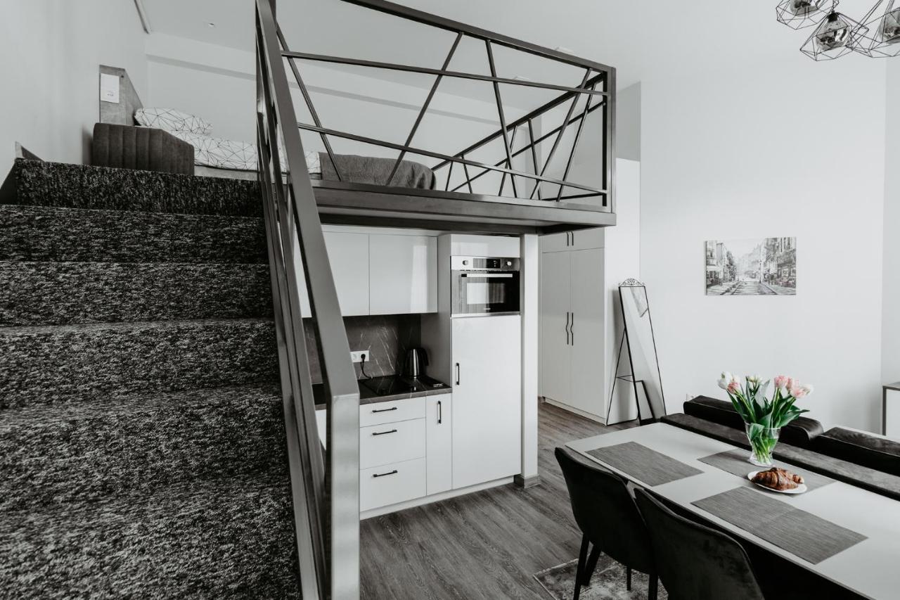 Familia Apartments Вильнюс Экстерьер фото